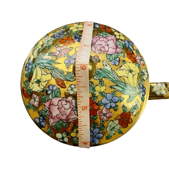 Vintage Chinese Porcelain Covered Tea Cup - Picture 9 of 10